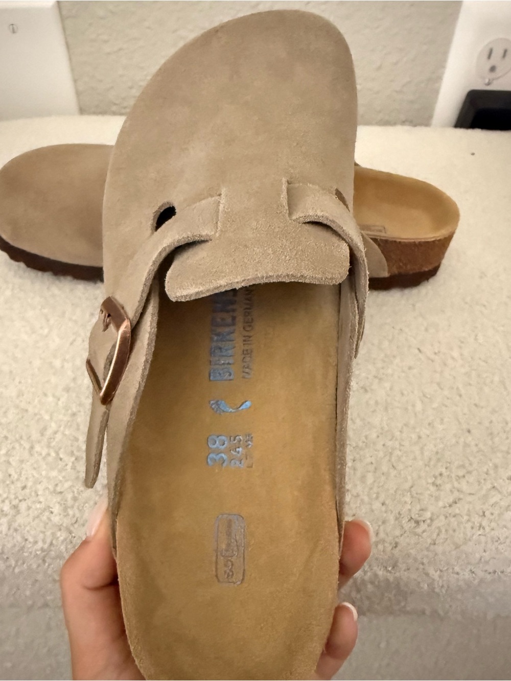 Birkenstock Boston Clogs – Taupe Suede | Soft Footbed - Picture 4 of 5